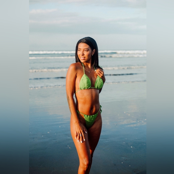 Green Hand Knit Bikini - Picture 2 of 3